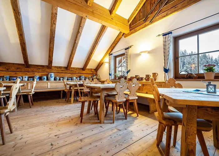 Lechnerhof 1 Apartment