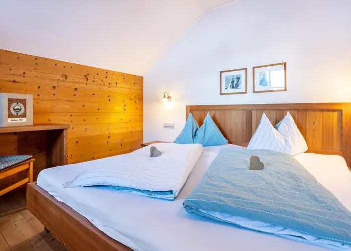 Lechnerhof 1 Apartment